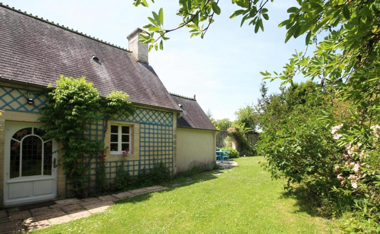 Apartment Dans Un Ecrin De Verdure Le Manoir (Calvados)